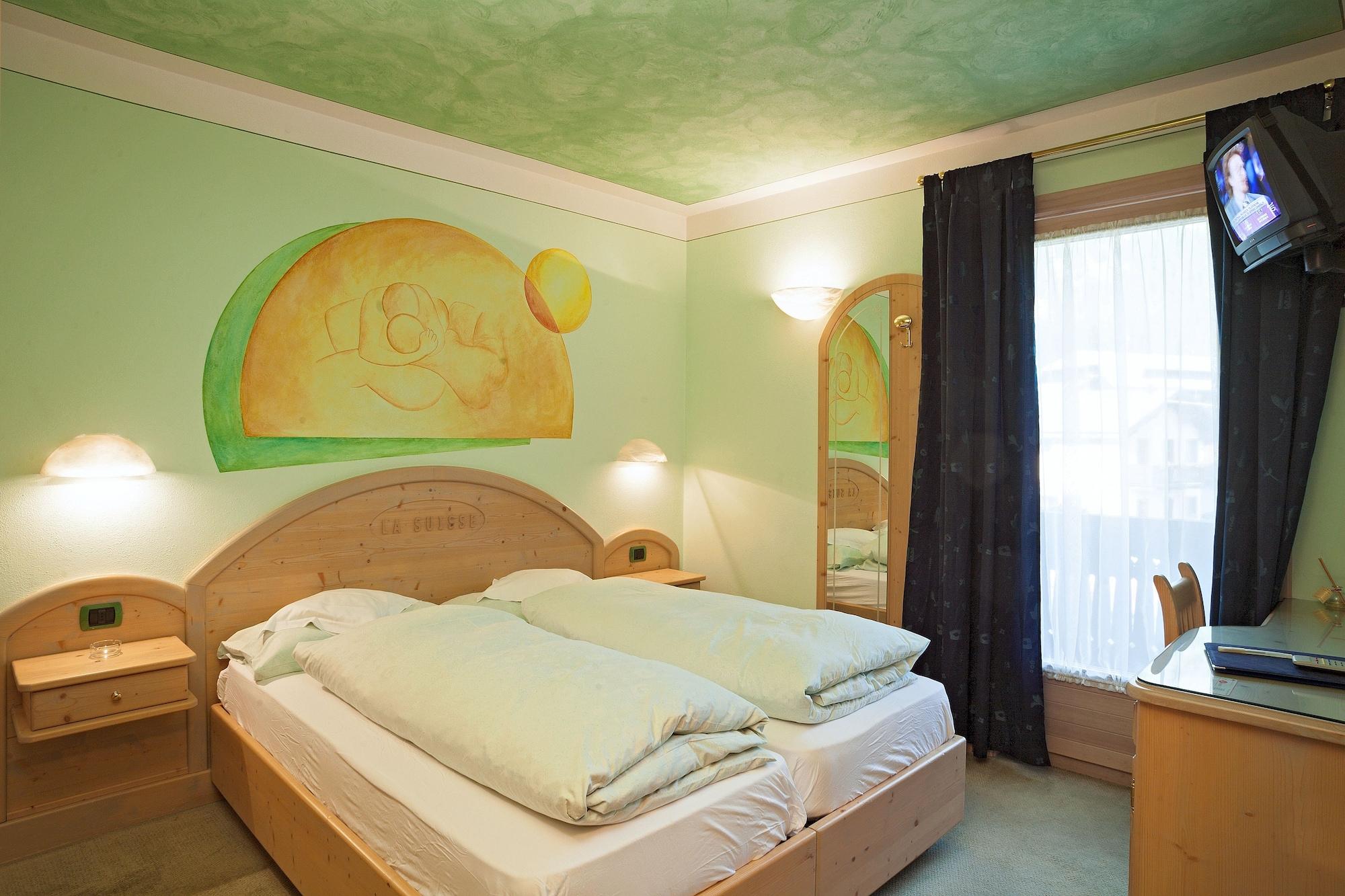 Hotel "La Suisse" Livigno Bagian luar foto