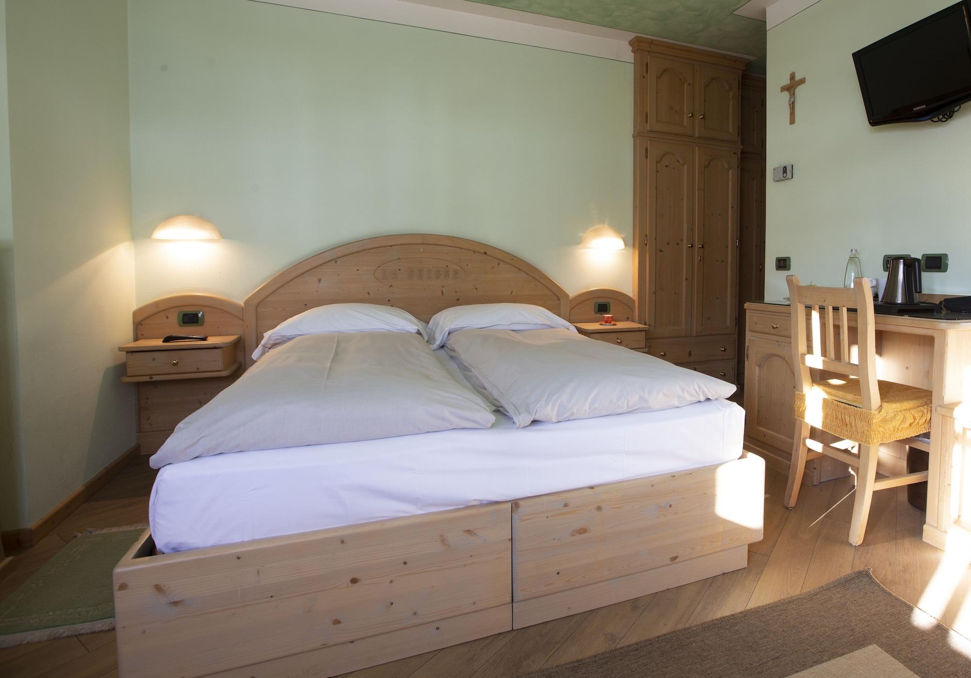 Hotel "La Suisse" Livigno Bagian luar foto